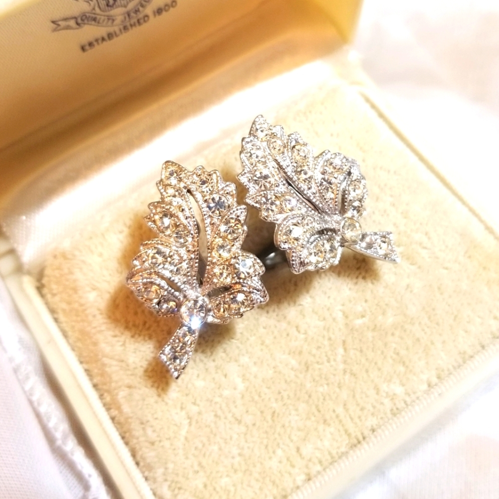 RARE 1934 PATENTED Ora Crystal Earrings